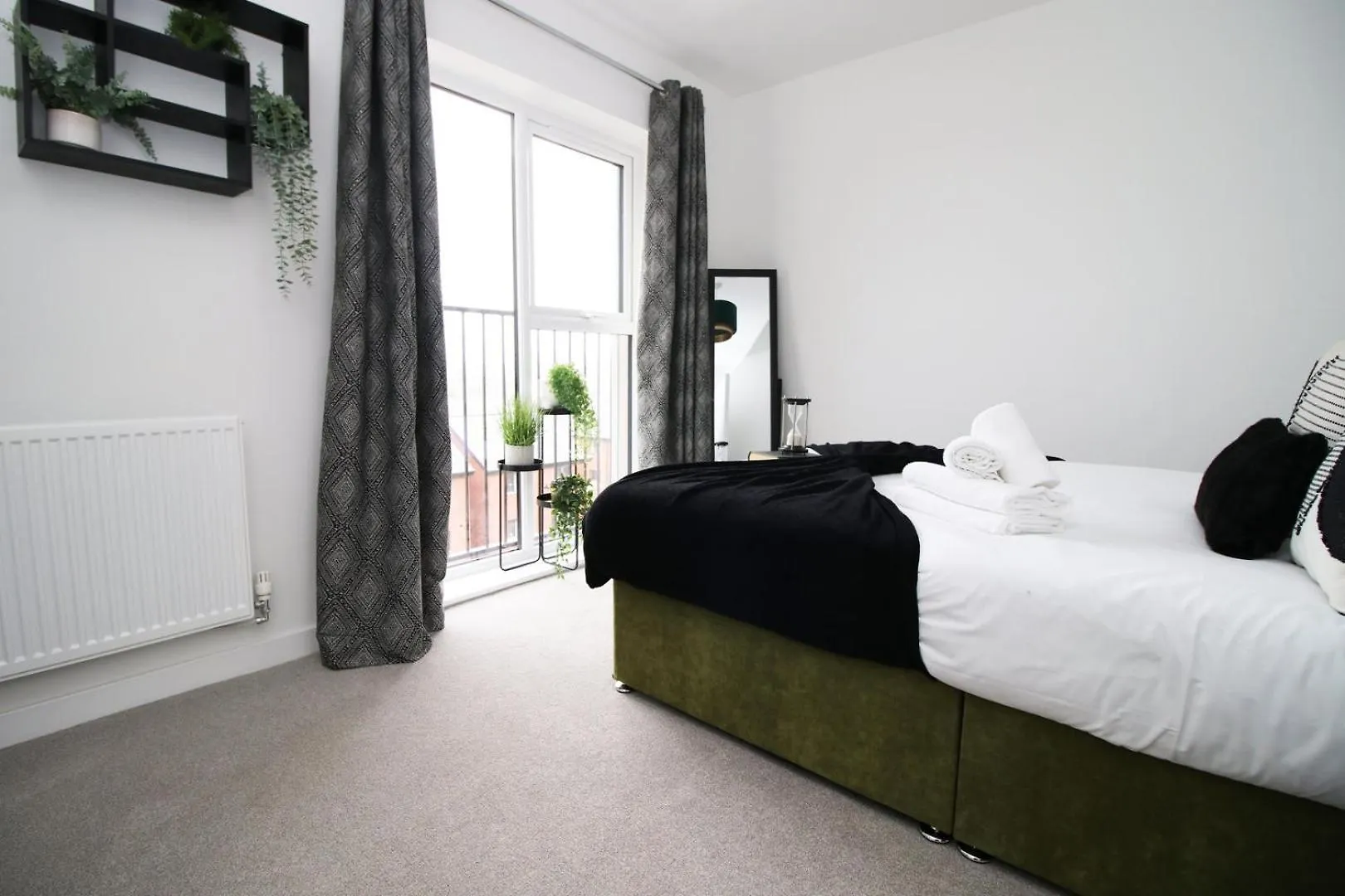 Church Road Cardiff Free Parking Apartment